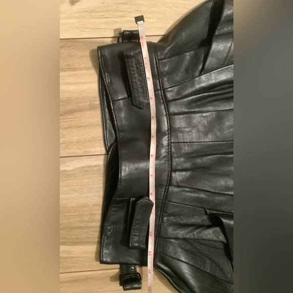 EUC black leather skirt Gossip Vancouver Canada - Picture 13 of 15